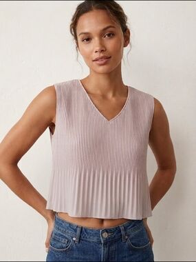 Babaton Pleated V-Neck Sleeveless Top - Blush